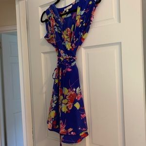Yumi Kim Short Sleeve Blue Floral Wrap Dress
